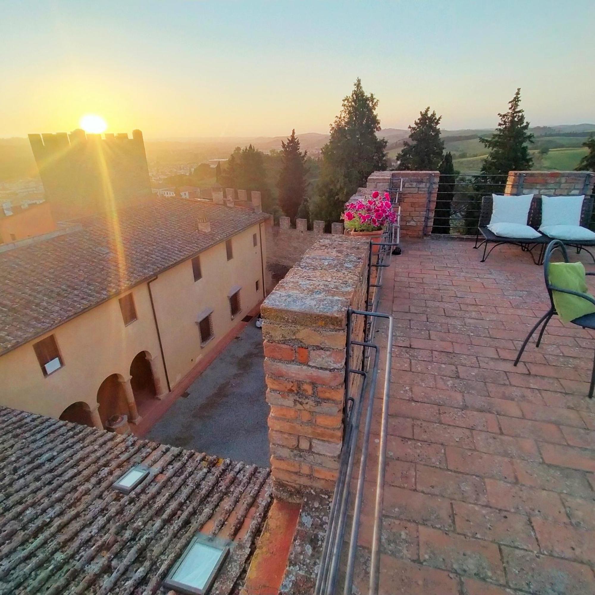 Appartement Palazzo Stiozzi Ridolfi à Certaldo Extérieur photo