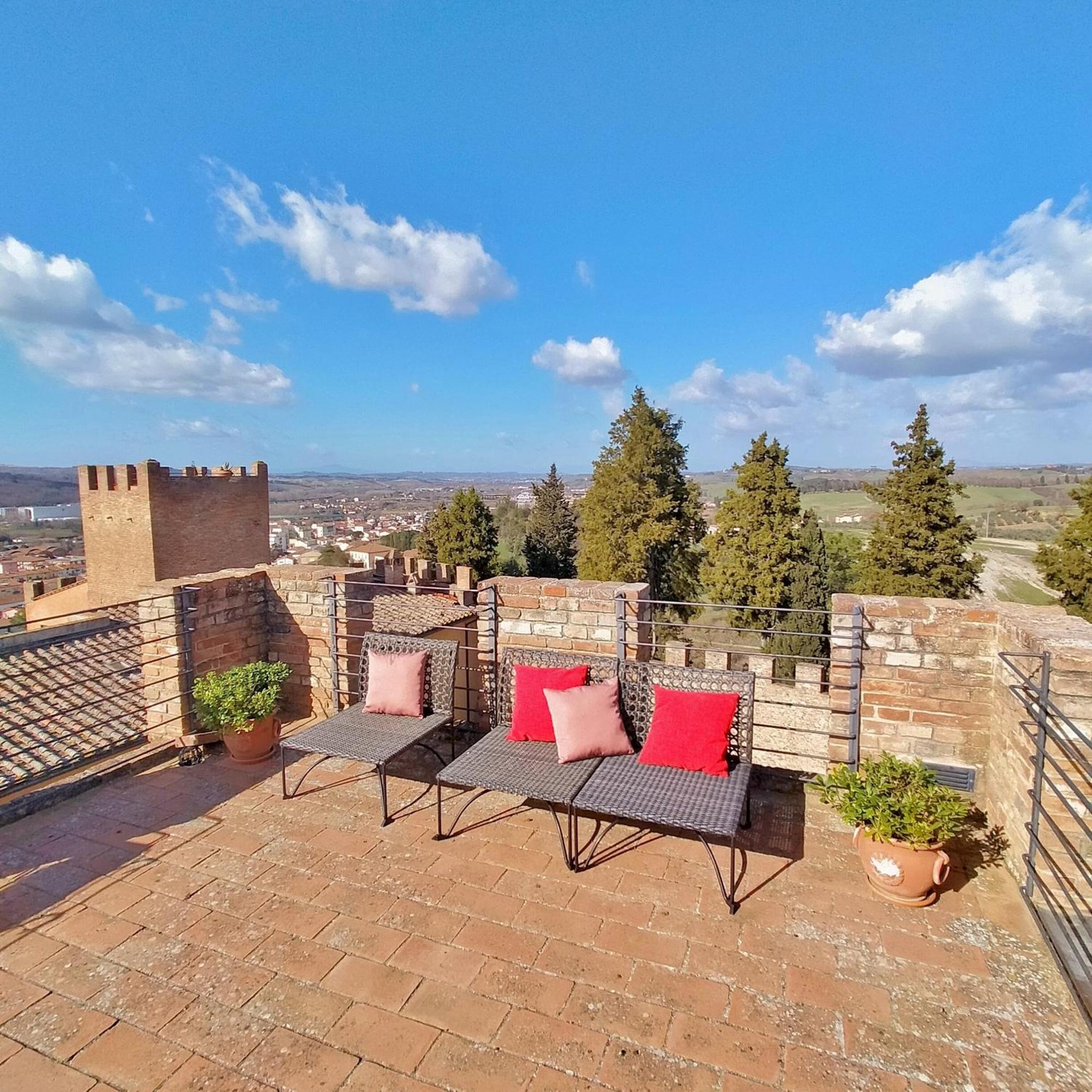 Appartement Palazzo Stiozzi Ridolfi à Certaldo Extérieur photo